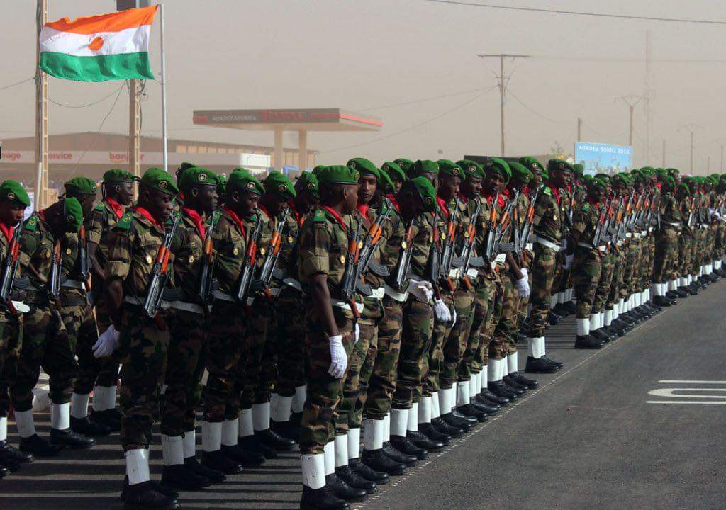 Nigerien Army Reinforces Security Around Presidential Palace