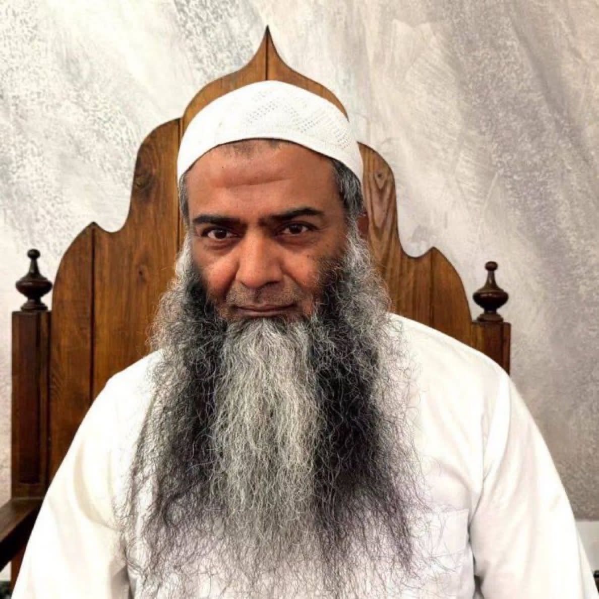 Italy expels Muslim leader Zulfiqar Khan who had stayed in the country for 300 years over hate speech, religion intolerance