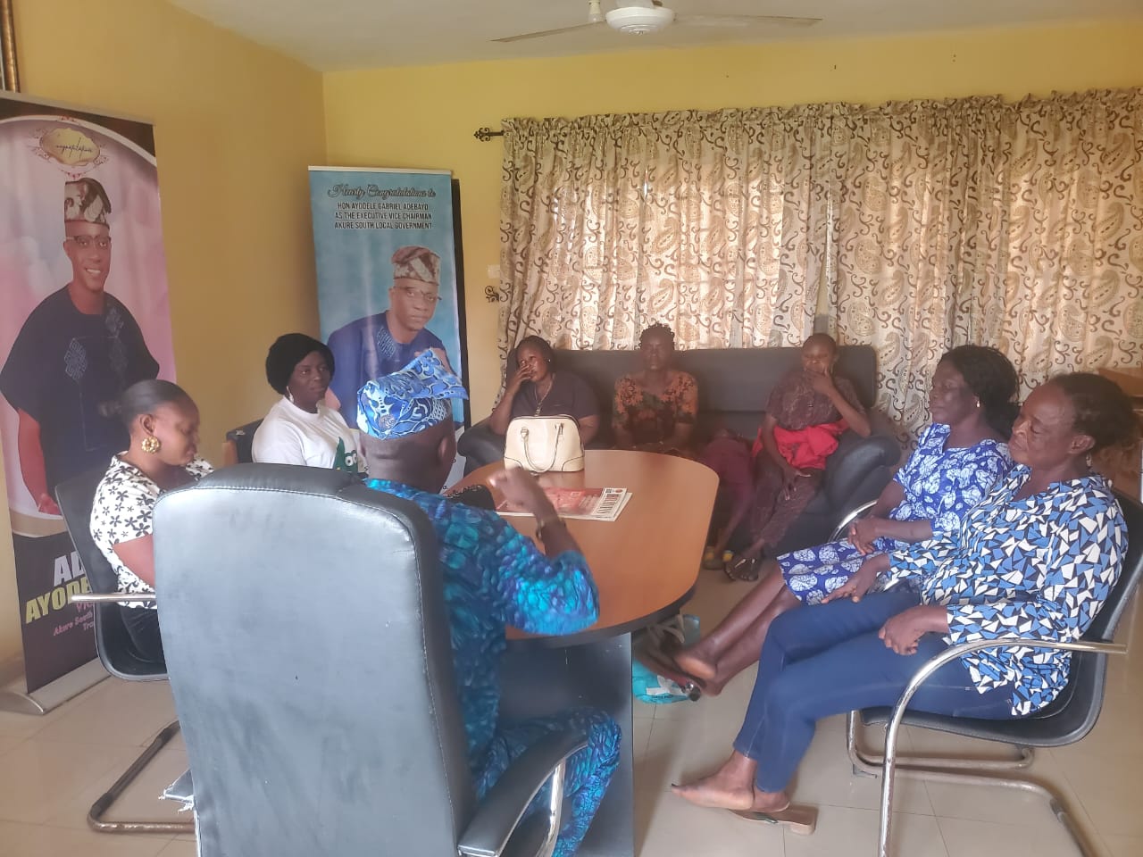 Women of Ward 4 Pay Courtesy Visit to Akure South Vice Chairman