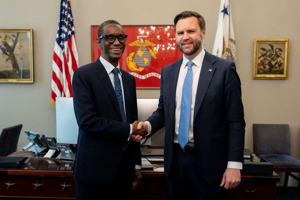 🇳🇬🇺🇸🔐 Nigeria, US deepen security ties as Ribadu meets JD Vance and Marco Rubio in Washington on security cooperation.
