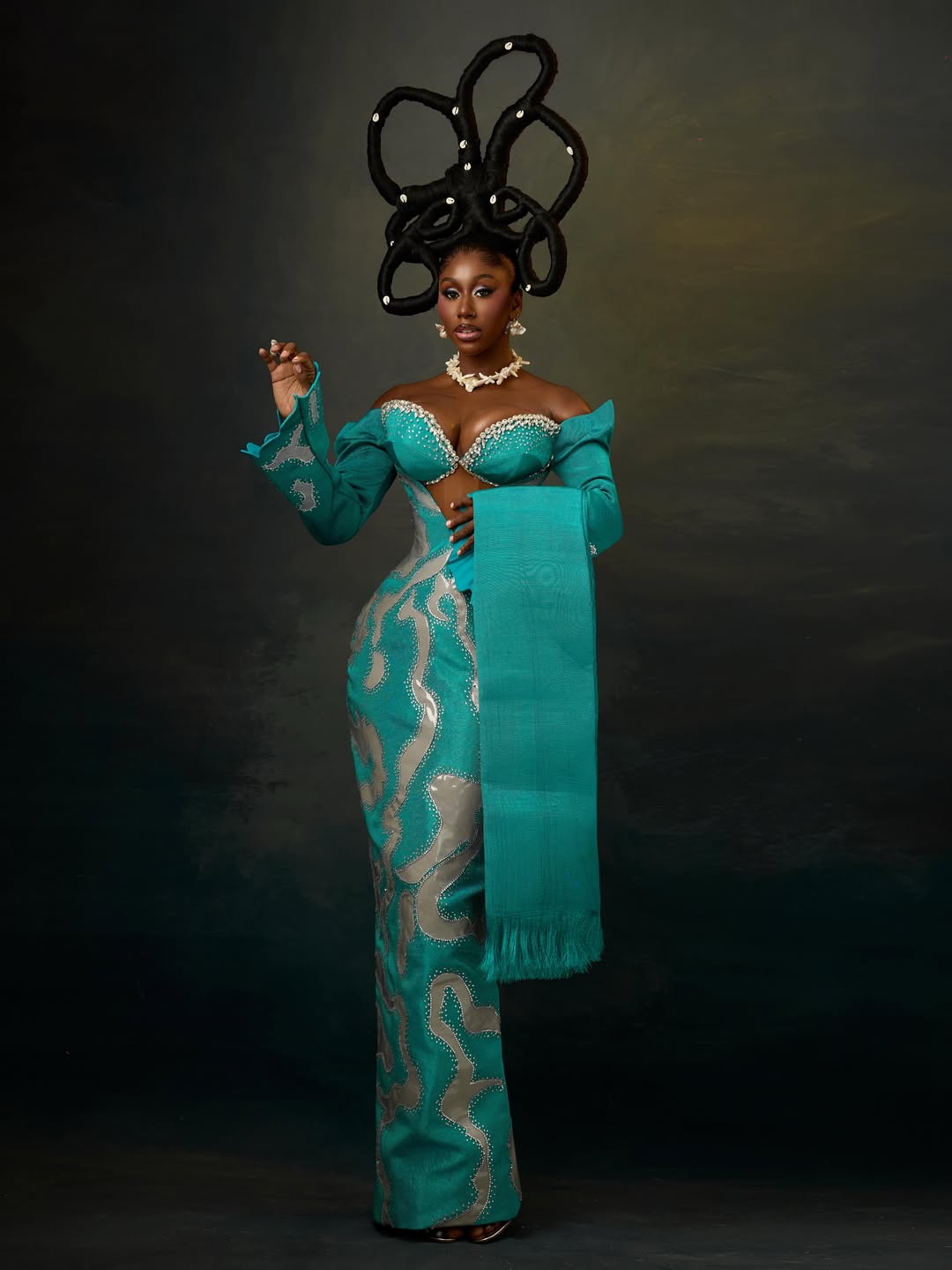 “This is Aso Òfì, clearly Yoruba cultural wear, not Western wear”