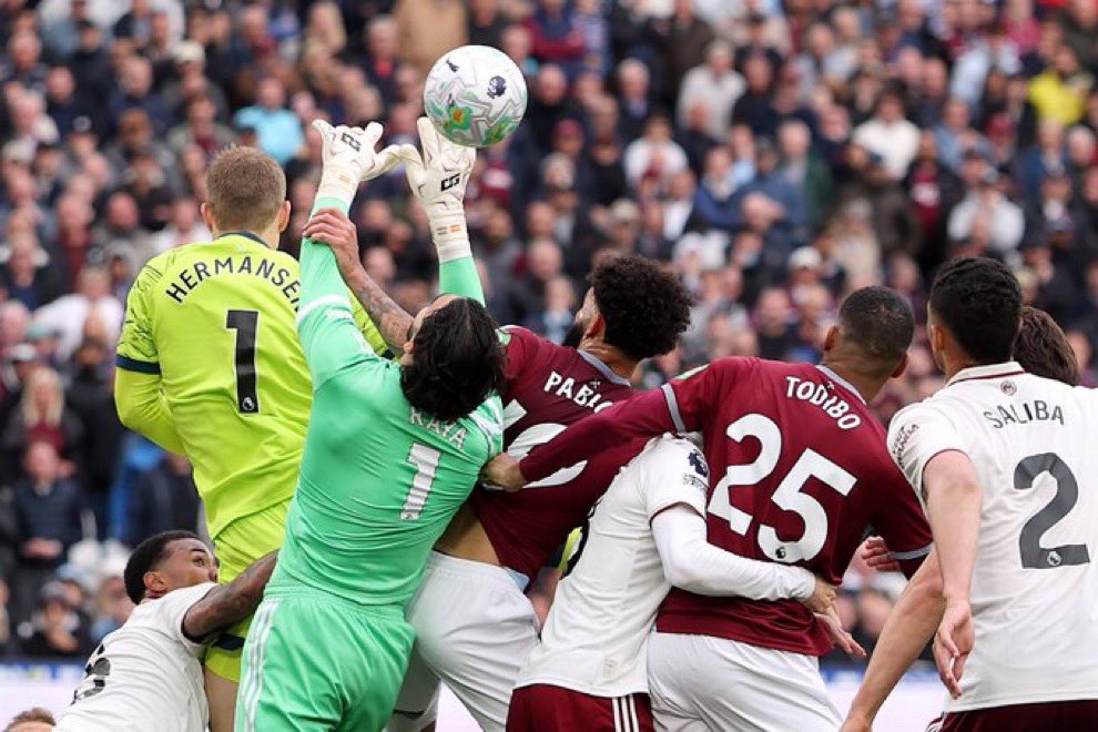 VAR Robbery or Justice? Arsenal Steal Late Win Over West Ham as Gunners Inch Closer to EPL Crown