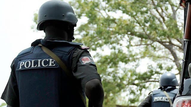 BREAKING 🇳🇬🔫: Ogun Police storm forest hideout, kill suspected kidnap kingpin during fierce raid and recover AK 47 rifle alongside over ₦2 million cash believed to be linked to criminal operations.