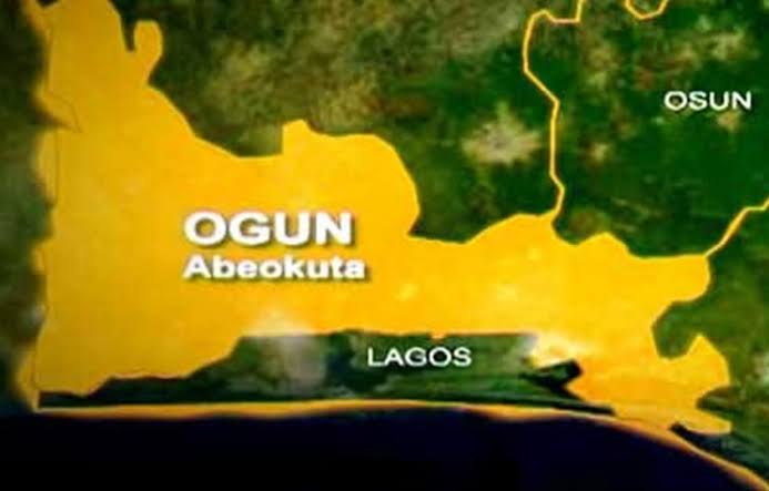 BREAKING 🇳🇬🚨: Ogun Police Kill Two Kidnapping Suspects, Recover ₦2.2m Ransom And Rifle