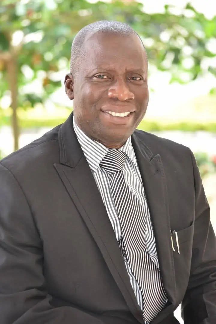 BREAKING 🇳🇬🎓: Ondo State Governor, Lucky Aiyedatiwa has appointed Professor Tomola Marshal Obamuyi as the new Vice Chancellor of Adekunle Ajasin University, following the recommendation of the institution’s Governing Council after he emerged the top candidate in the selection process. He succeeds Professor Olugbenga Ige.