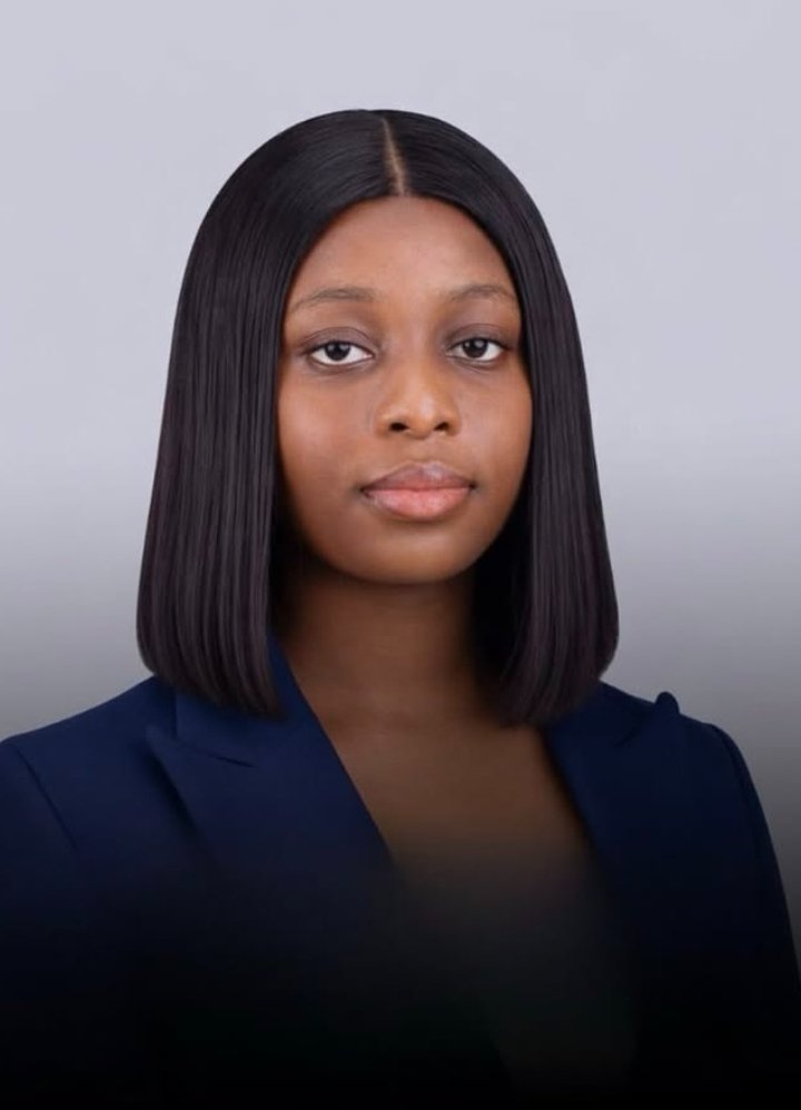 ⚖️🎓 Adetutu Gomez and Chiamaka Modestus have emerged as the Joint Female Best Graduating Students at the Nigerian Law School for the 2026 Call to Bar, after both earned First Class honours and outstanding academic records.