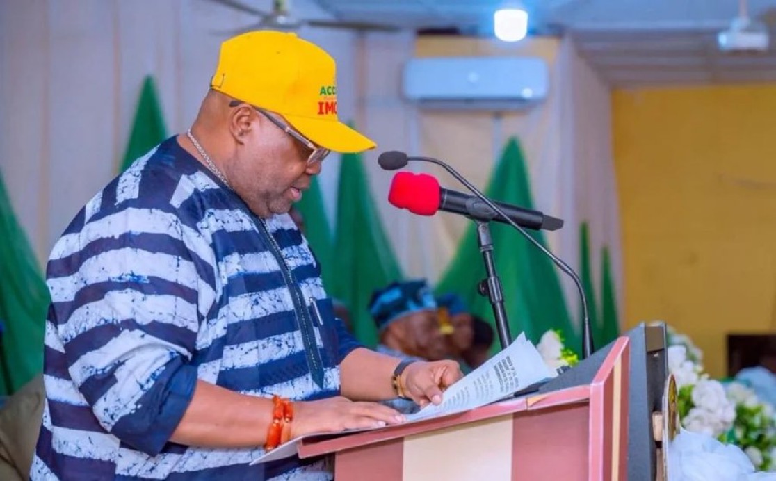APC Blasts Adeleke: “Stop Blaming Tinubu, Oyetola for Your Woes – You Are the Architect of Your Own Failure”